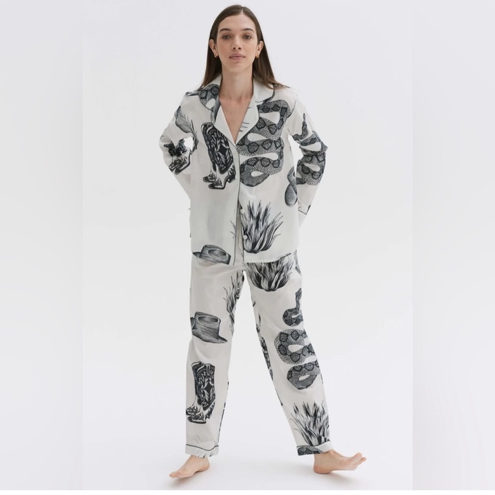 Desmond & Dempsey Wild Icon Pyjama Set - long pyjama set